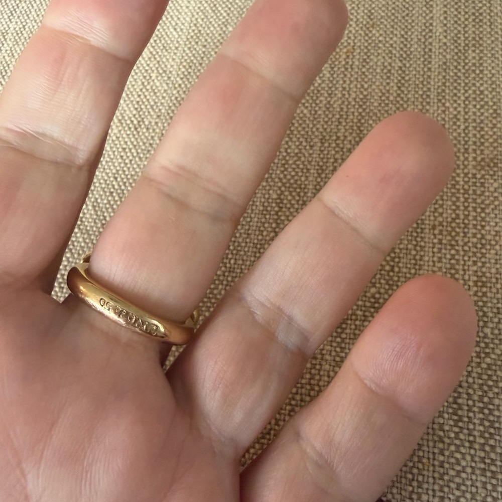 UNO de 50 Gold Bar Ring - Picture 5 of 5